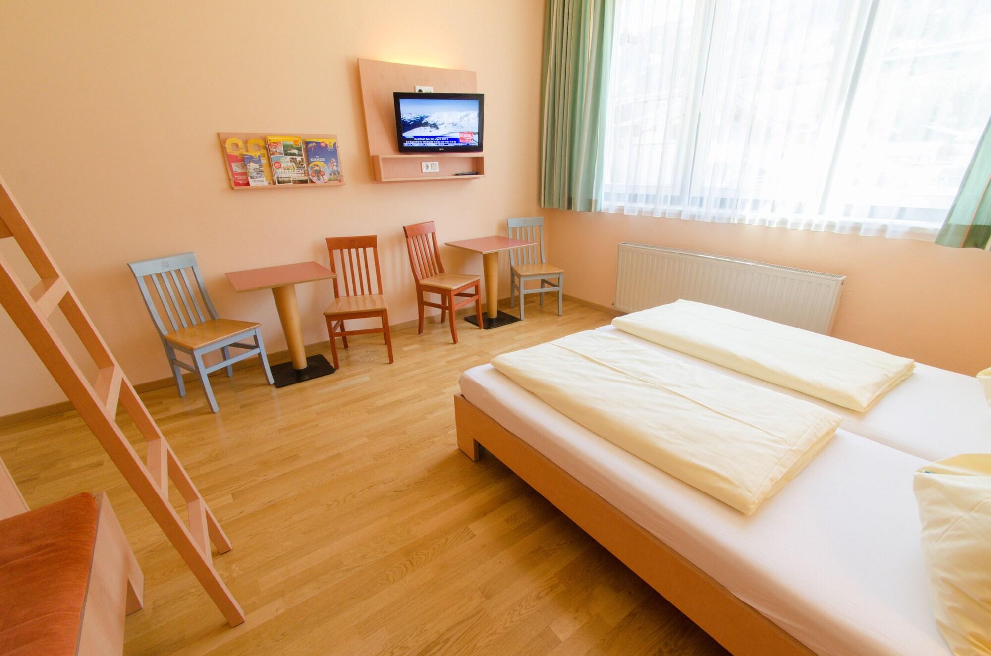 Jufa Hotel Kaprun - Summercard Included 외부 사진