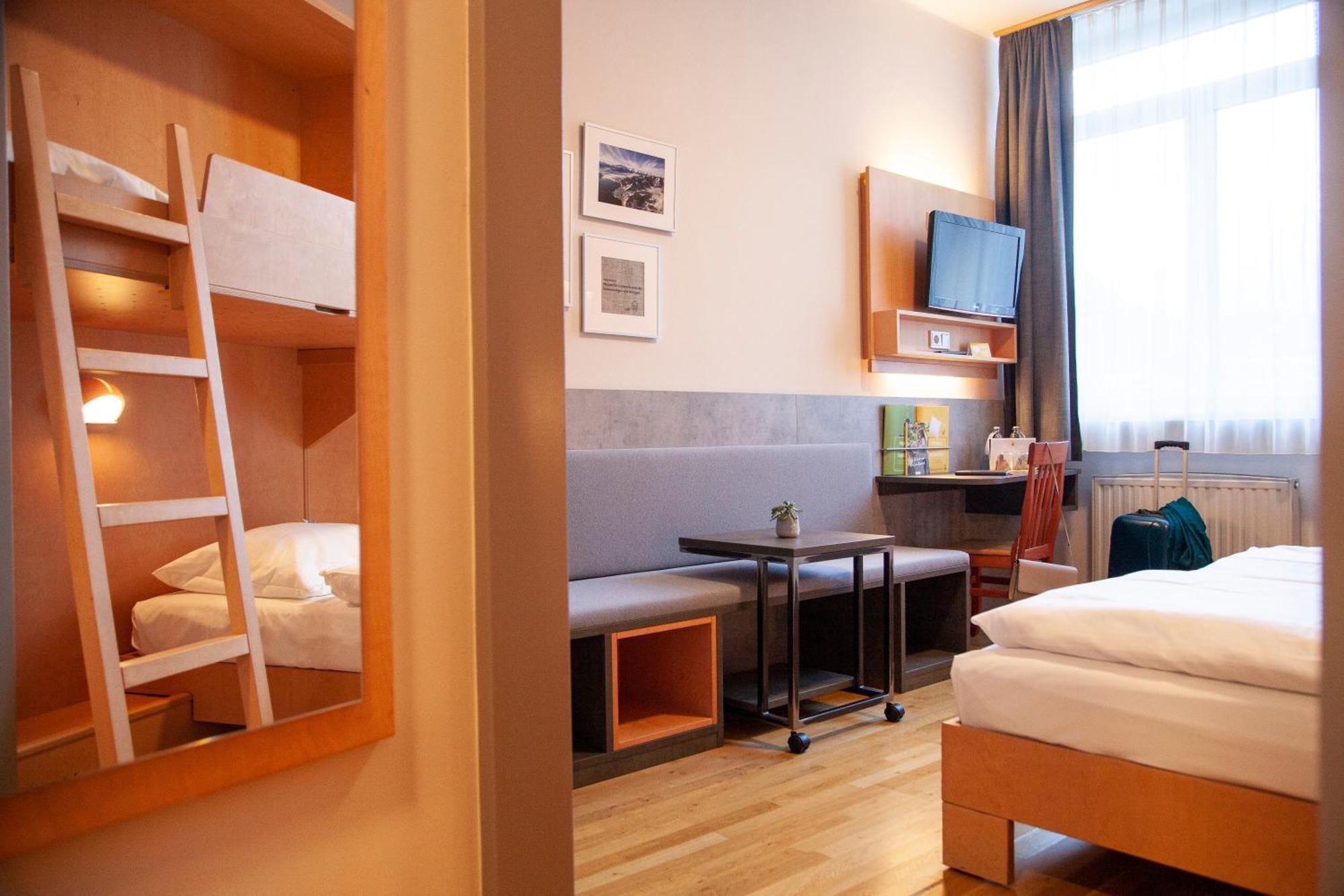 Jufa Hotel Kaprun - Summercard Included 외부 사진