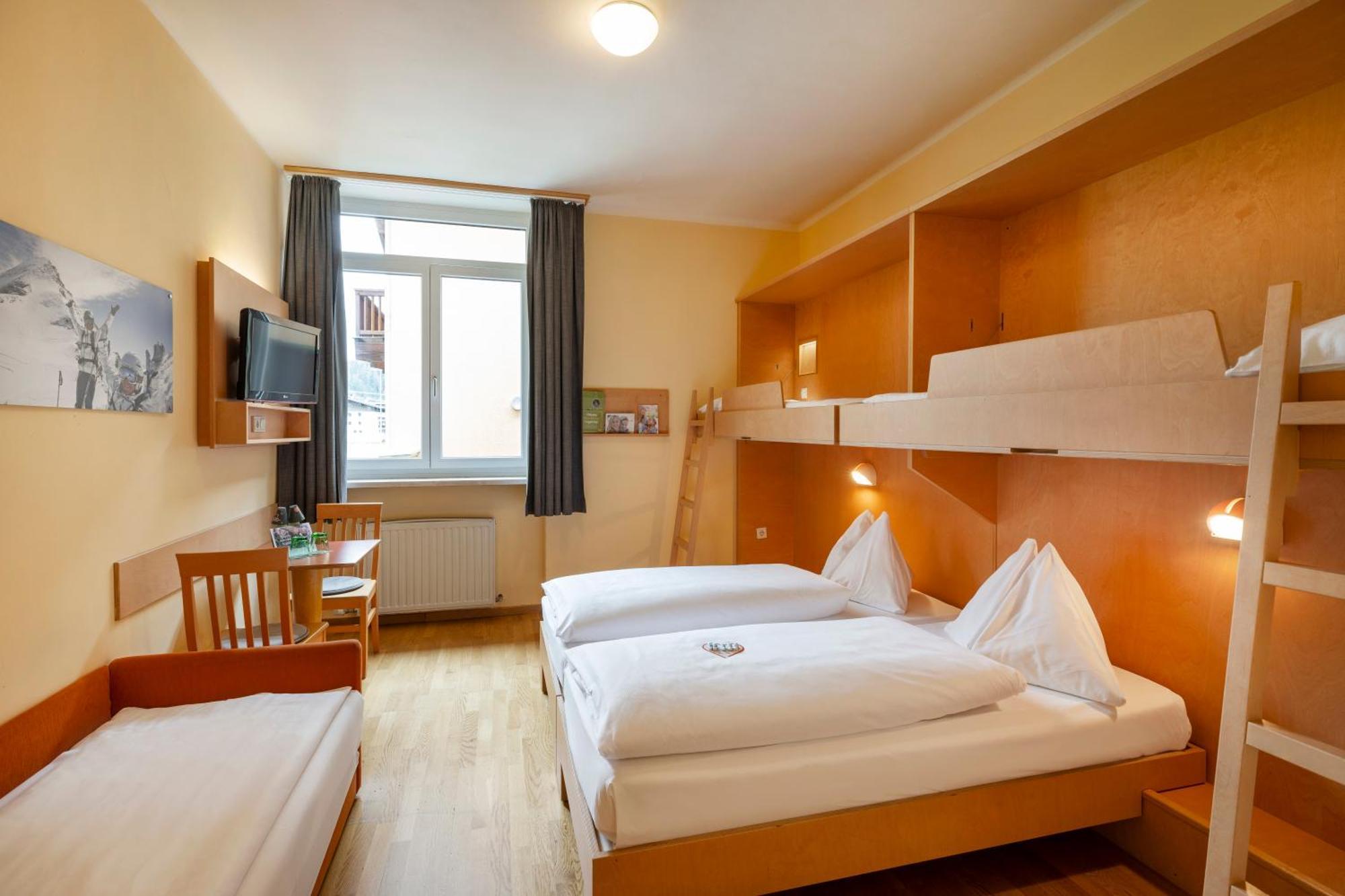 Jufa Hotel Kaprun - Summercard Included 외부 사진