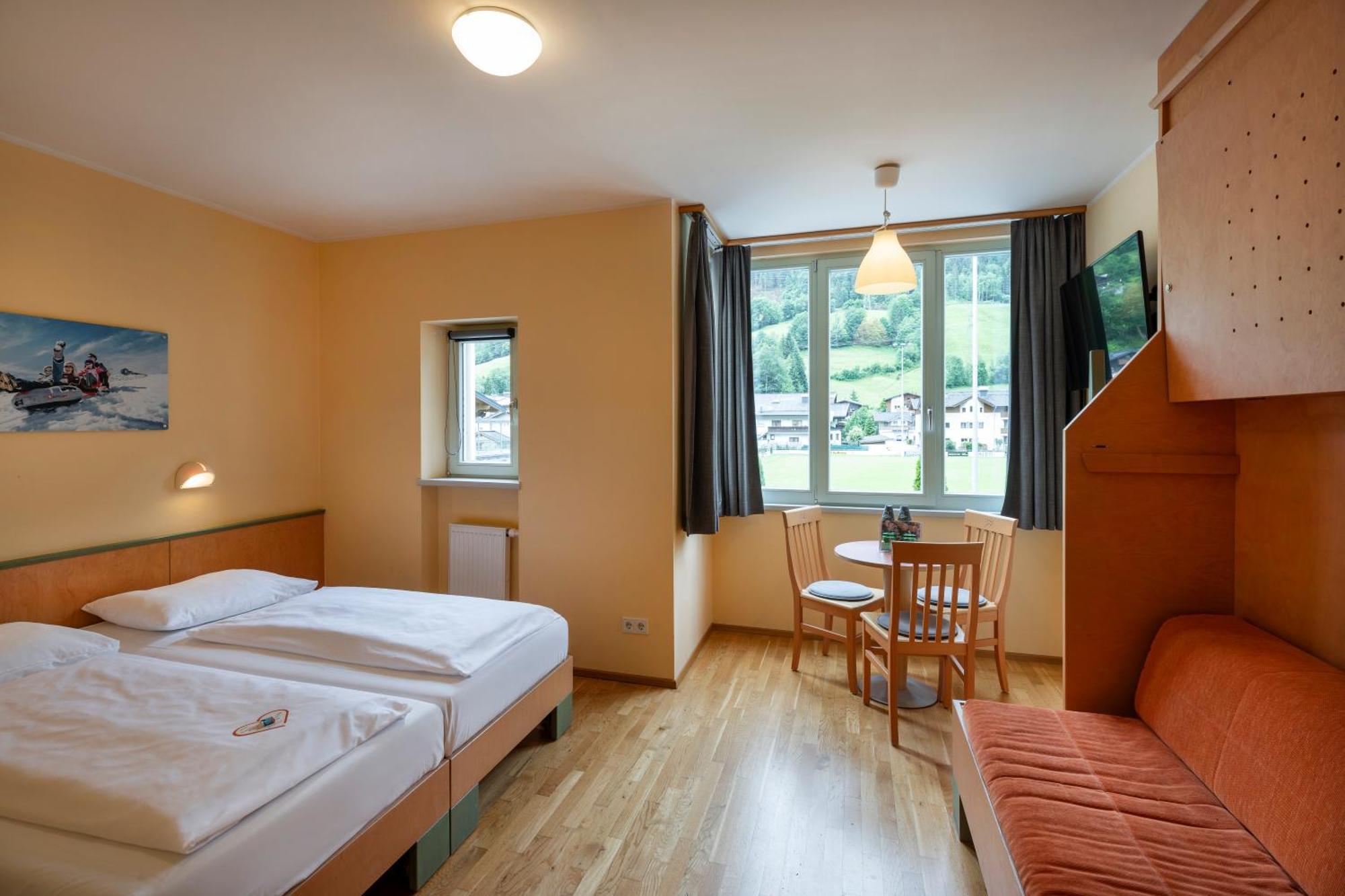 Jufa Hotel Kaprun - Summercard Included 외부 사진