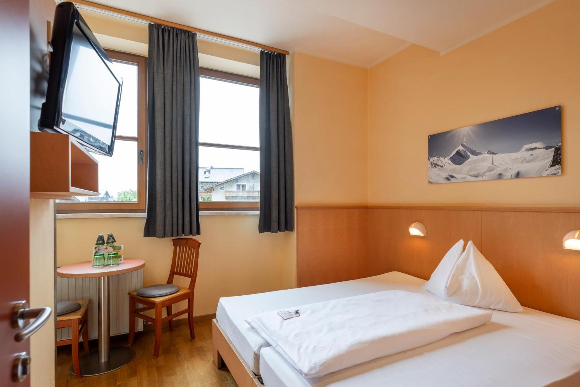 Jufa Hotel Kaprun - Summercard Included 외부 사진