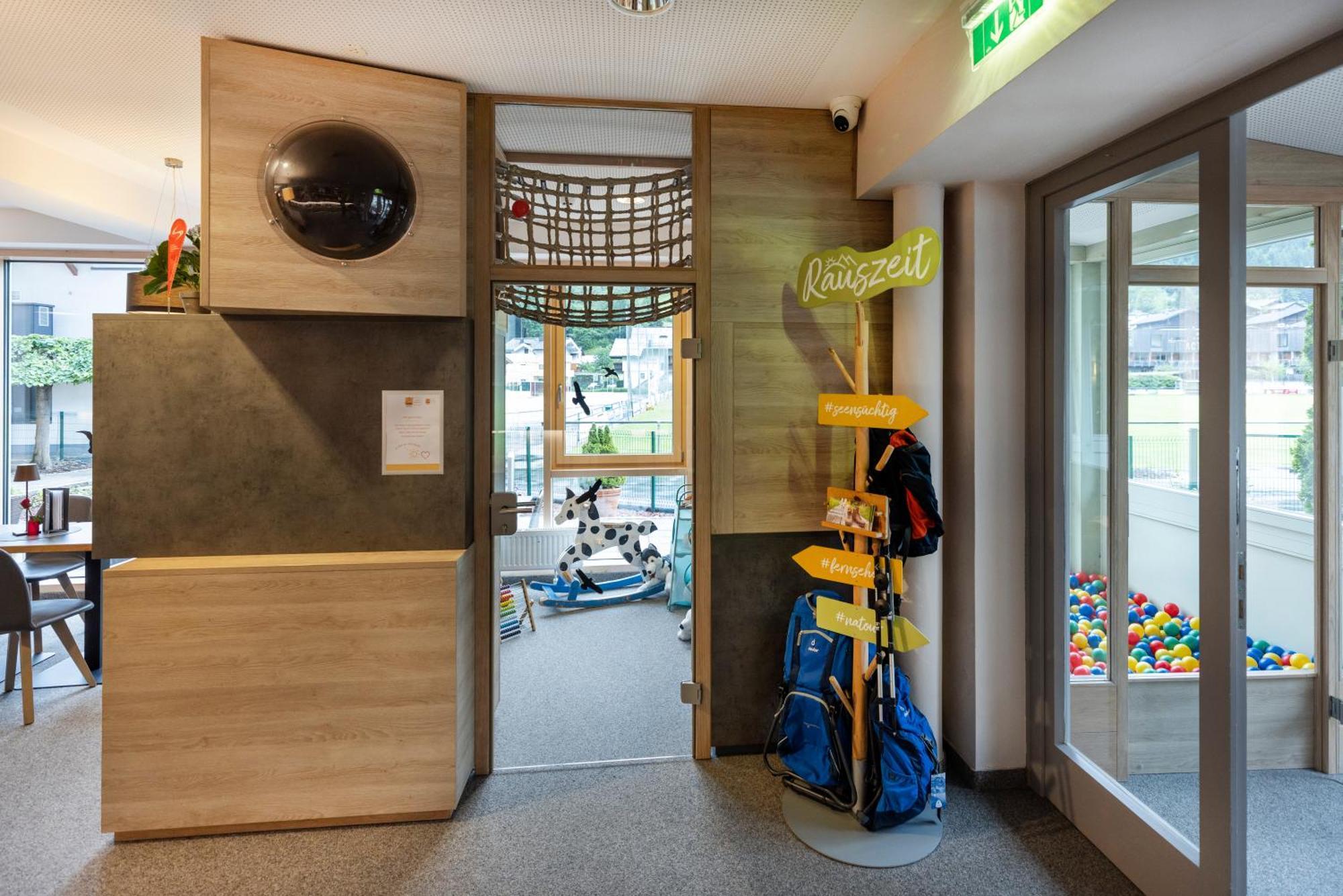 Jufa Hotel Kaprun - Summercard Included 외부 사진