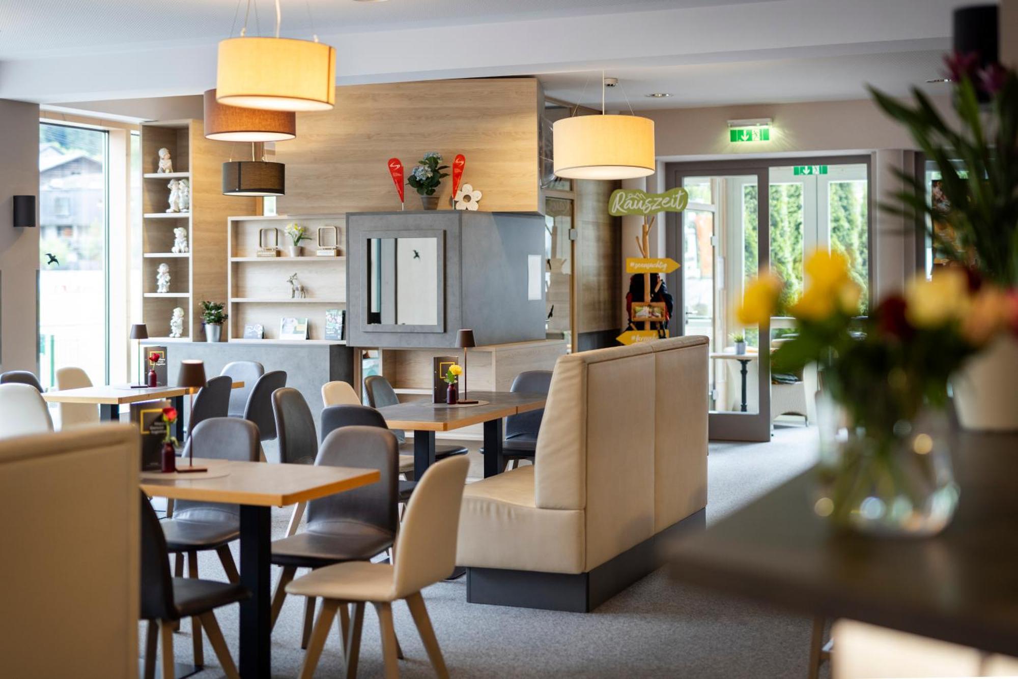 Jufa Hotel Kaprun - Summercard Included 외부 사진