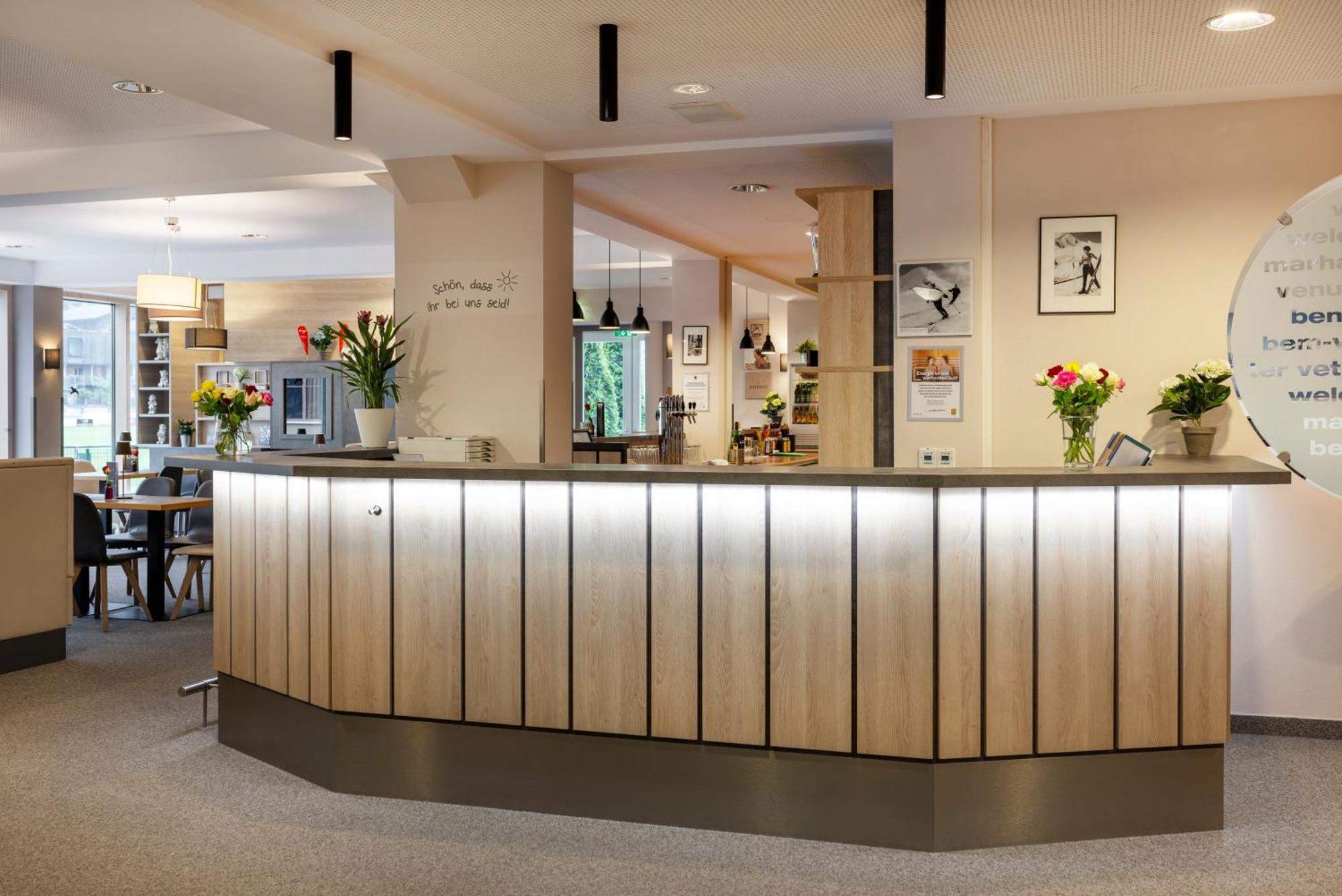 Jufa Hotel Kaprun - Summercard Included 외부 사진